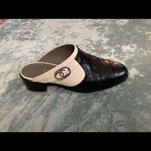 Chanel Black & White 16b G32232 X48035 Quilted Leather Black/White Mules/Slides